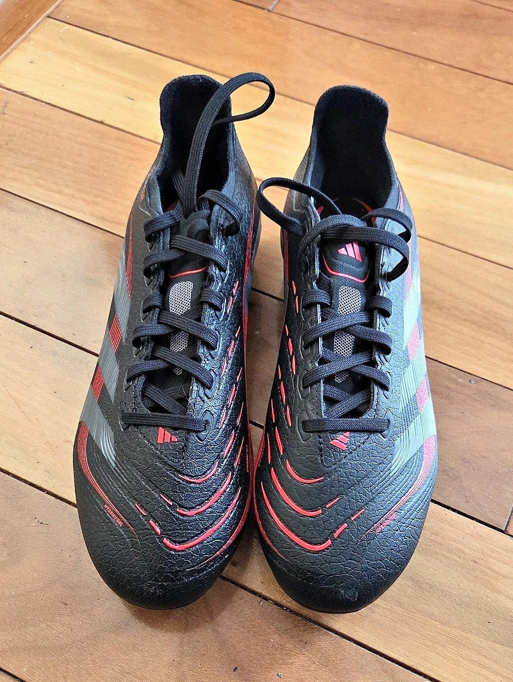 adidas Predator Soccer Cleats Black & Red US 6.5